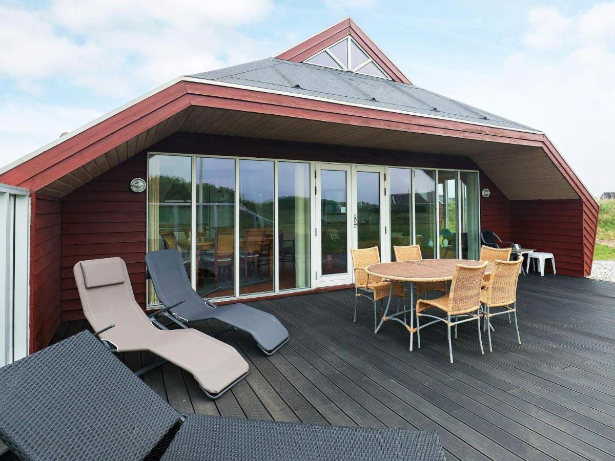 8 Person Holiday Home In L Kken Lokken Bagian luar foto