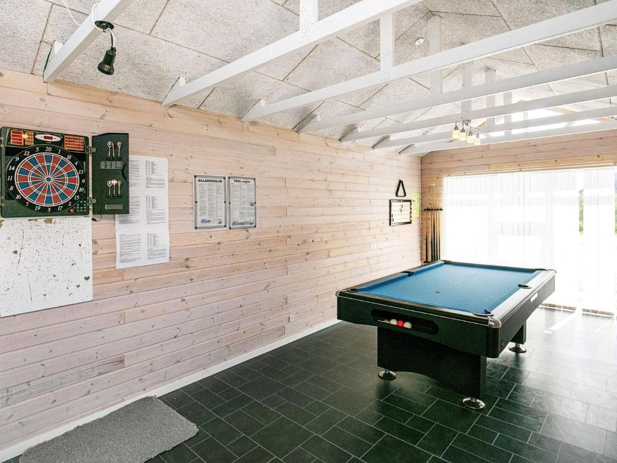 8 Person Holiday Home In L Kken Lokken Bagian luar foto