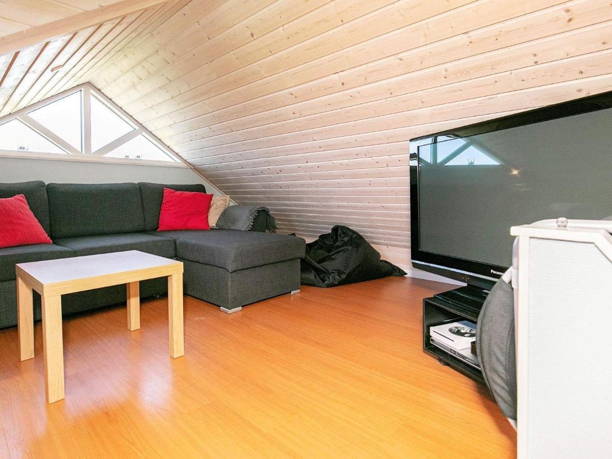 8 Person Holiday Home In L Kken Lokken Bagian luar foto